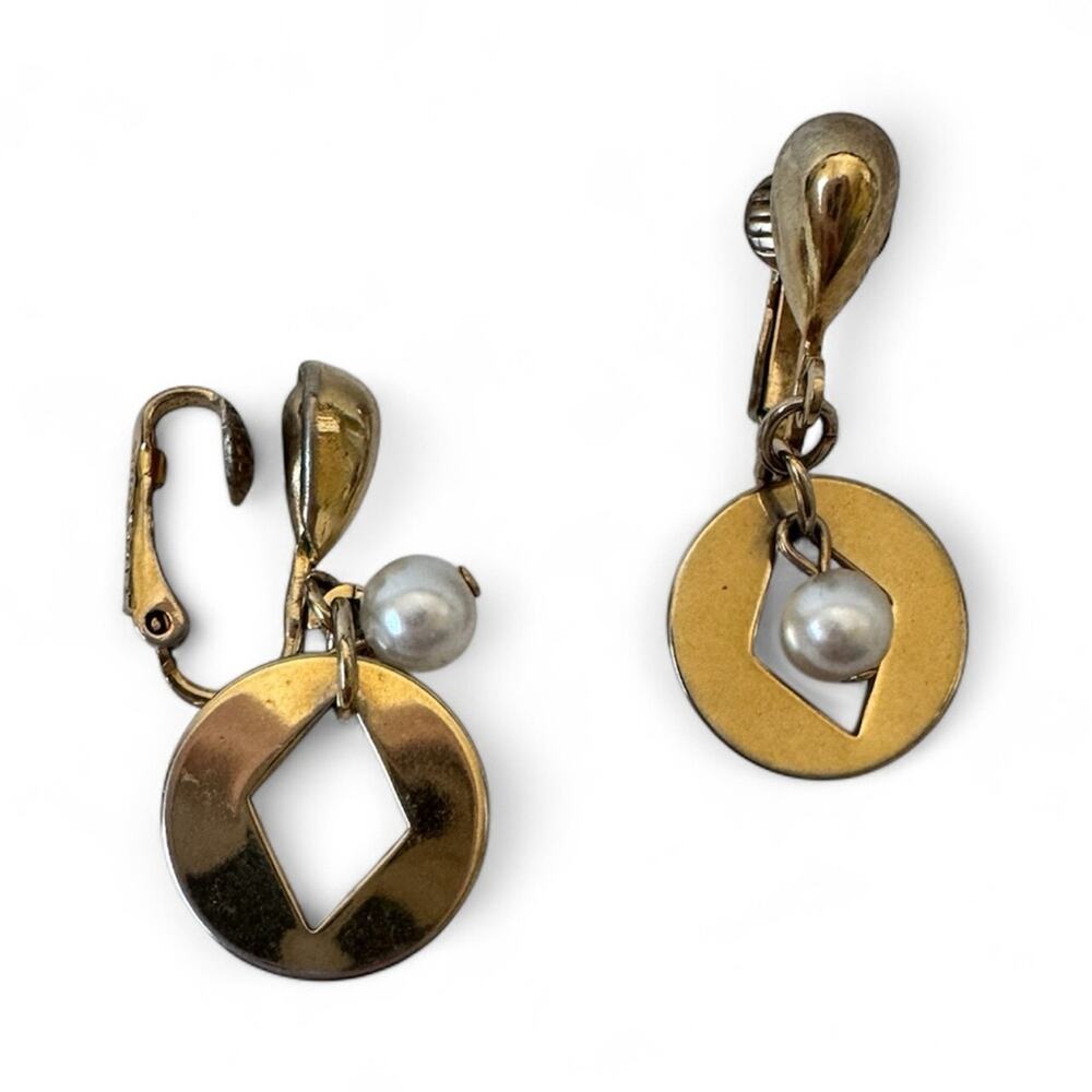 Vintage Park Lane Gold Tone Faux Pearl Clip On Earrings Estate Jewelry Classic